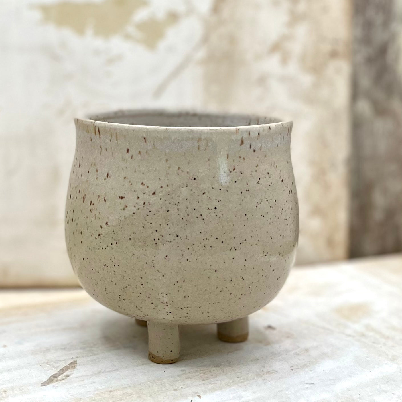 Windansea Tripod Planter Medium
